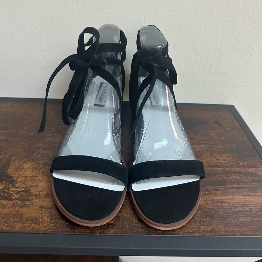New Steve Madden Black and White Heels